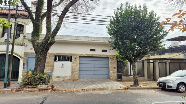 Warehouse / Commercial Property For Sale – Olivos