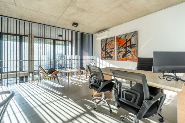 Venta Oficina Premium 2 cocheras Amoblada Olivos