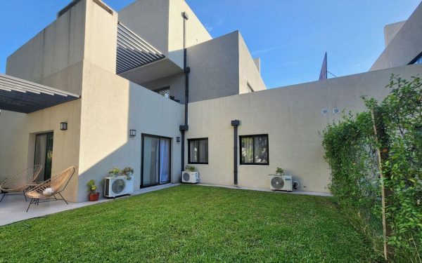 Venta Depto 3 Amb C/Jardín -Altos Del Encuentro