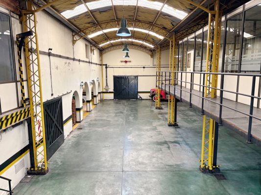 Venta Deposito Industrial Con Oficinas