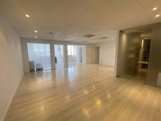 Venta Oficina, Con 2 Cocheras, Nordelta, Financia