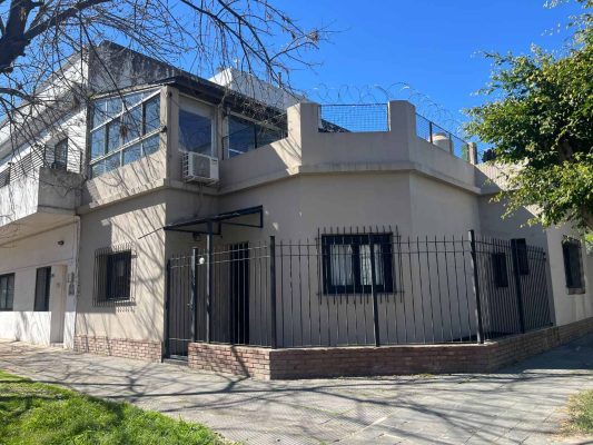 Venta Casa 3 Amb +Quincho+Cochera/Patio - Florida