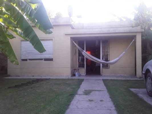 House 2-bedroom for Sale in Baires neighborhood to Renovate