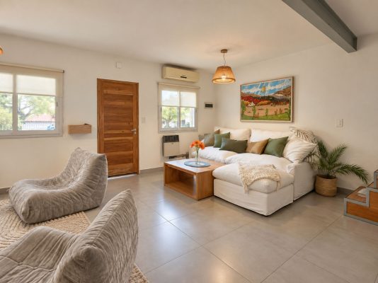 Venta Casa 4 Amb. Jardín Y Pileta-Altos De Pacheco