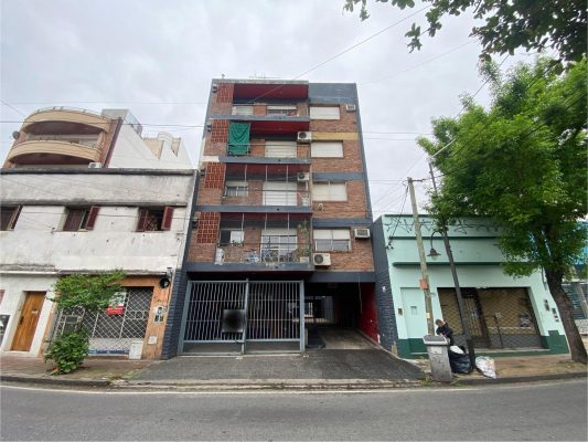 Uncovered Parking Space for Sale 10.49 square meters, San Fernando
