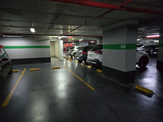 Garage for Sale in Olivos, Covered, Torres View