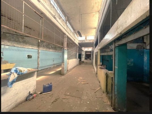 Land Sale / Gallery for Refurbishment Boulogne, Si