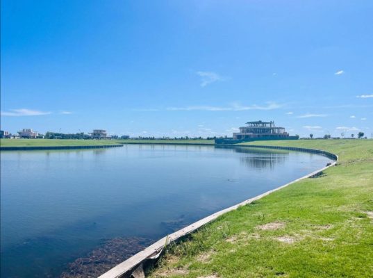 Large Lot with Laguna Nordelta, Los Puentes Neighborhood