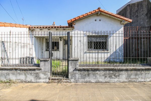 Venta Casa a Remodelar o lote 10 x 24,5 – Olivos
