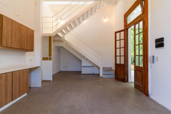 Sale of 2-room Apartment San Fernando with Garage