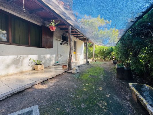 3-room house for sale with shed, Florida West