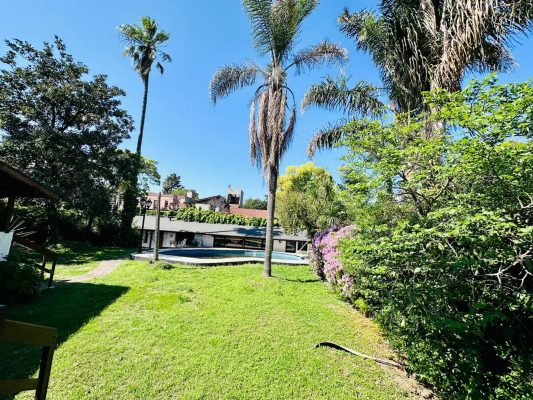 Venta Casa 9 amb con jardín y pileta La Horqueta