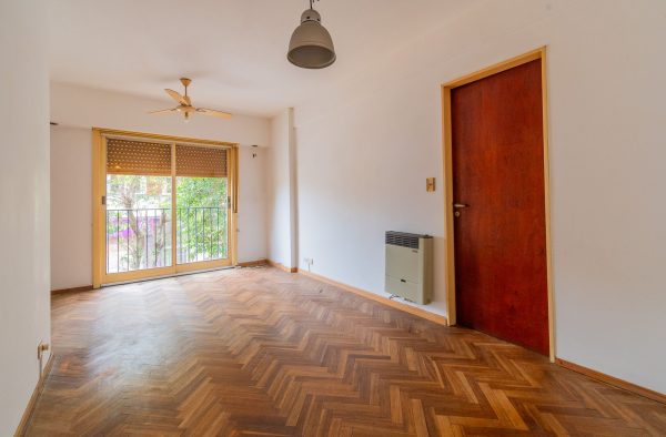 2-Room Apartment for Sale, No HOA - Olivos