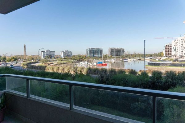 2-room apartment with balcony and grill in Nordelta