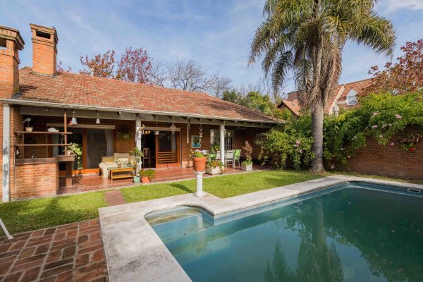 LA HORQUETA House for Sale with gallery and pool