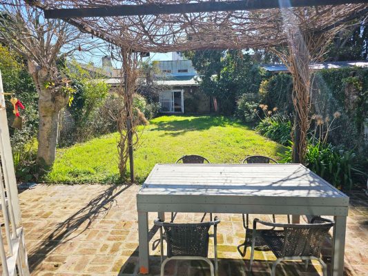 Venta Casa 3/4 amb/Quincho/Amplio Jardín Olivos
