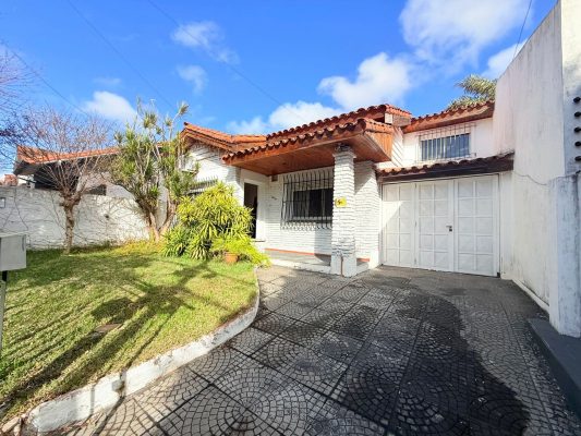 House for Sale, 6 Rooms, Beccar, San Isidro