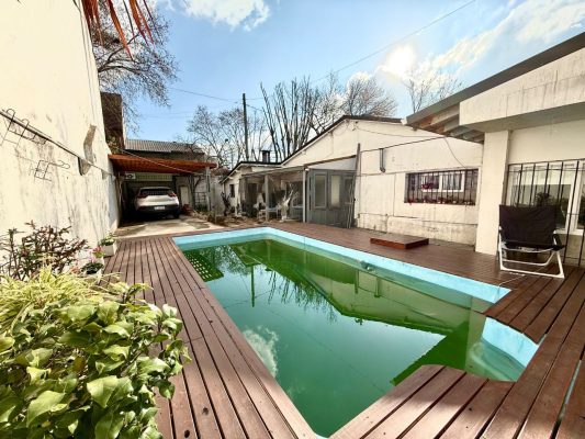 Venta Casa 4 amb quincho. Olivos ACEPTA PERMUTA