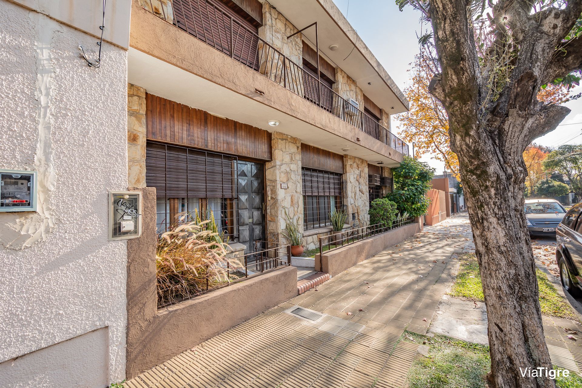 House for Sale, 4 Rooms, San Isidro - Exchange