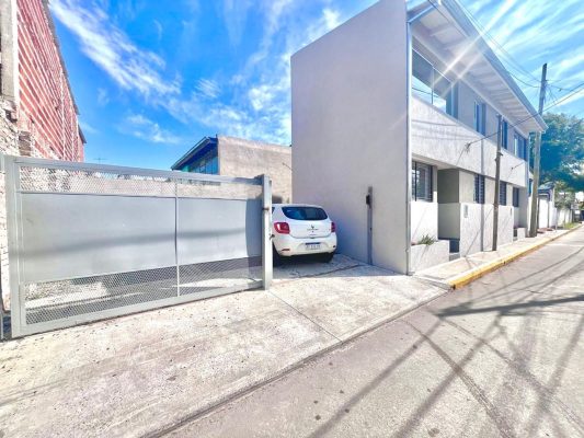 Venta Casa Duplex 2 Ambientes-Tigre Centro Jardin