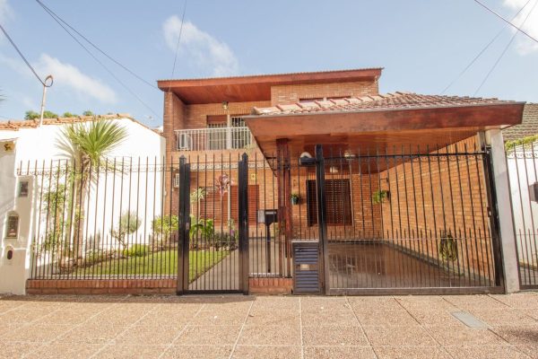 Hermosa y amplia casa 4 ambientes en Munro