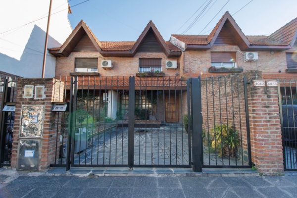 VENTA Triplex 5 ambientes Olivos-Cochera