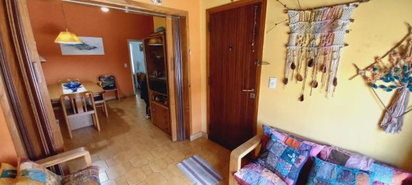 Duplex, 3 rooms, garden, pool, excellent condition.