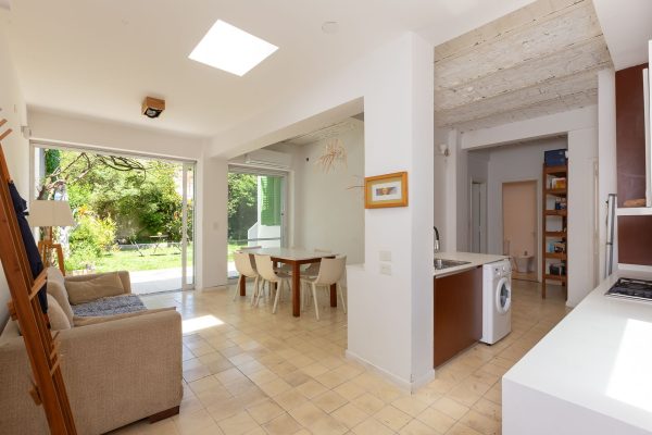 House for Sale 4 rooms Garden, Martínez
