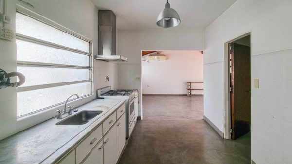 Sale Ph 3-room unit with terrace