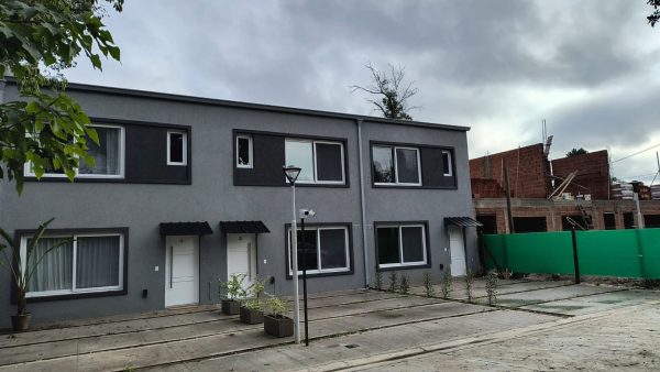 Venta Duplex 3 Dorm Gal/Coch -220 M2 Don Torcuato