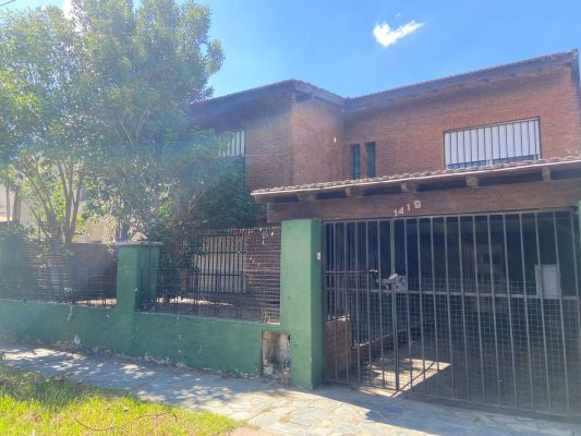 Venta Casa A Refaccionar 5 Ambientes