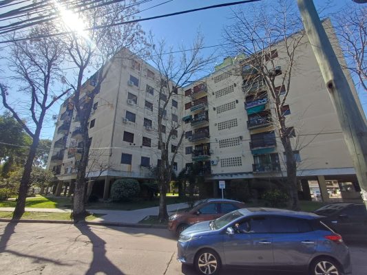 Apartment for Sale 4 Rooms Martinez Unicenter
