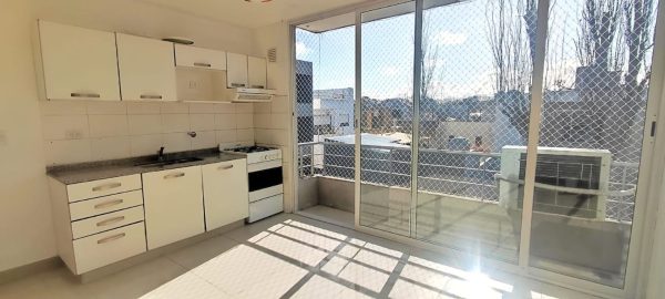 Venta San Isidro departamento 2amb cerca de TODO