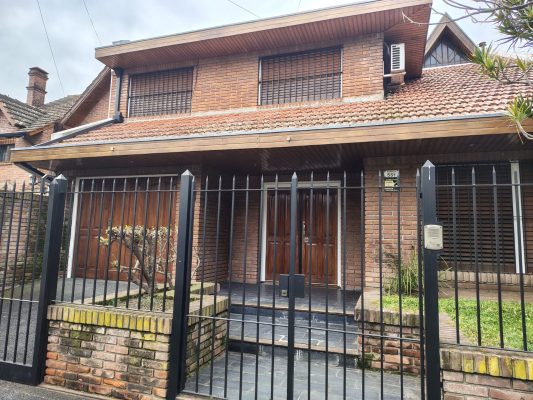 Spacious house with garden for enjoyment