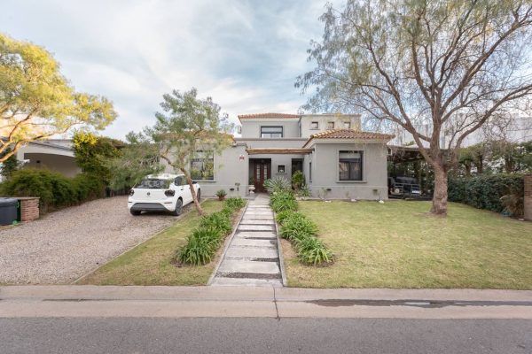 Venta Casa En Barrio Santa Barbara