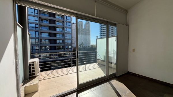 Dpto Mono + Cochera + Balcón Terraza + Vestidor