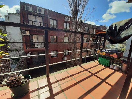 3-Room Apartment for Rent in San Isidro, Covered Garage