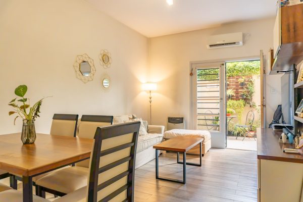 Venta Departamento 3 Ambientes + Patio En Olivos