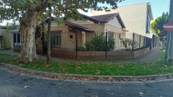 House, Parque Cisneros, Villa Adelina, San Isidro