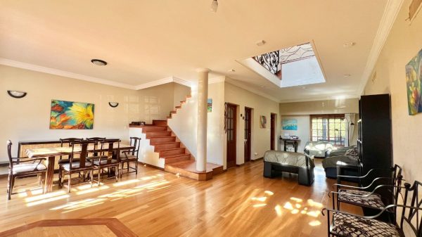 Venta Casa 5 Amb - Jardin Cochera Casco De Pacheco