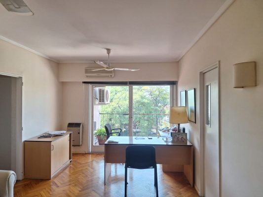 Departamento En Venta Tres Ambientes En San Isidro