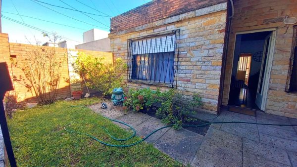 Multi-family House for Sale in Beccar