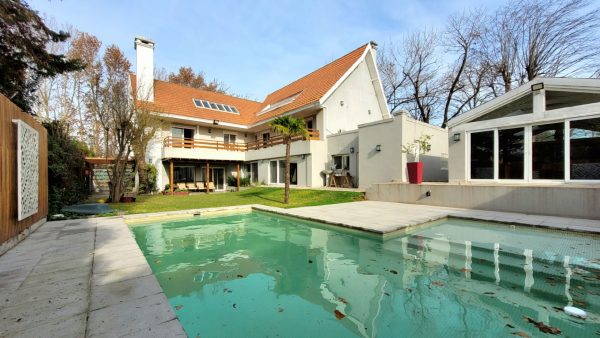 House for sale in Lomas San Isidro (Golf), 7 rooms