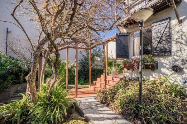 Casa en Venta 4 ambientes en Tigre con jardin
