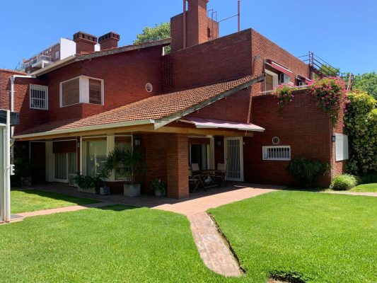 Casa 7 Amb + Dpto 2 Amb 6 Baños 3 Cocheras Piscina
