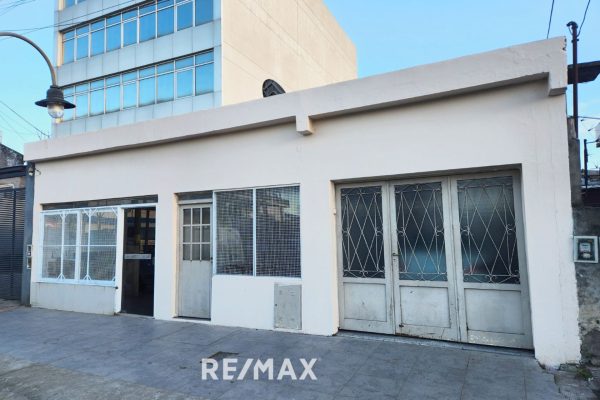 Venta Casa con Locales Comerciales San Fernando