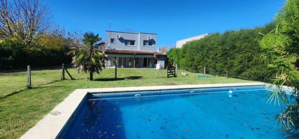 Casa 4 ambientes venta Barrio San Isidro Labrador