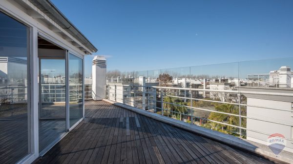 3 Rooms with Terrace and Garage