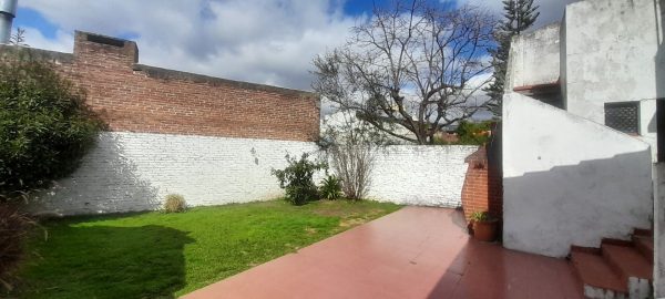 Venta PH en Olivos c/jardin patio y terraza