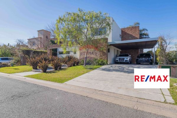 Premium house for rent Santa Bárbara Tigre al Agua